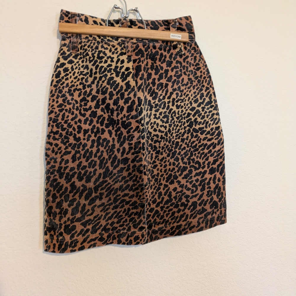 Vintage High Waisted Leopard Print Women's Mini Skirt -xs